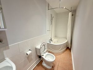 Photo 8- click for photo gallery